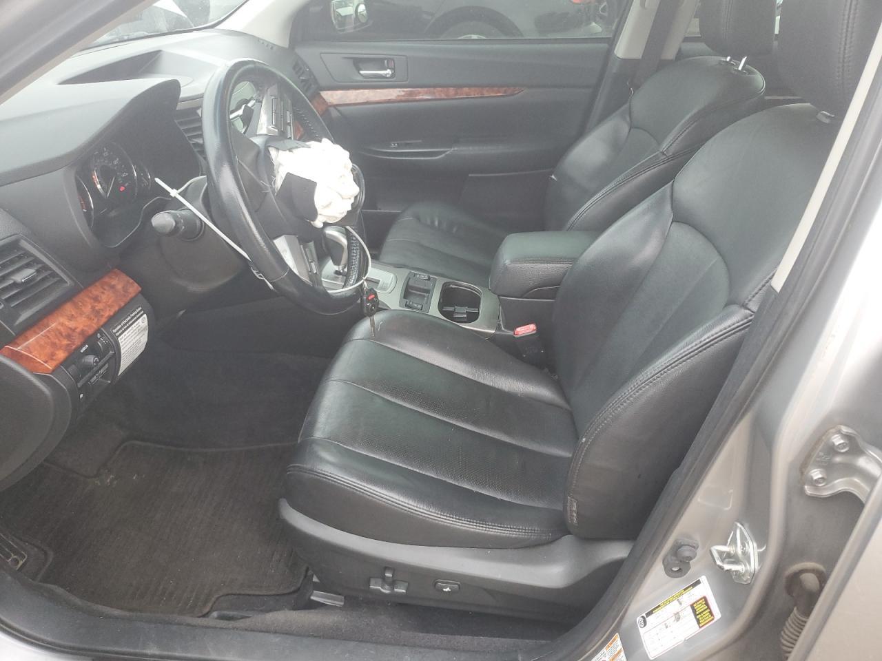 2010 SUBARU Legacy