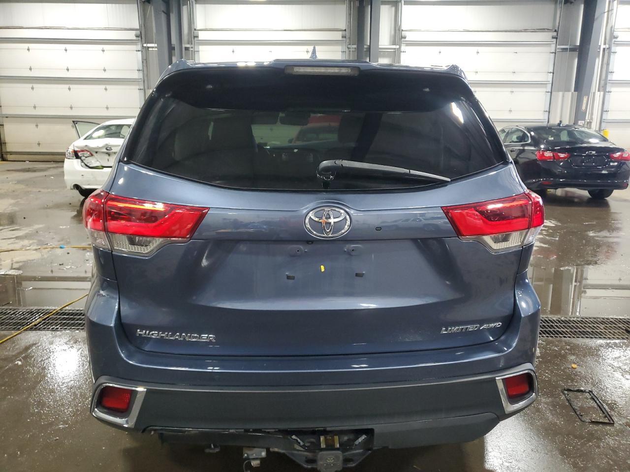 2019 TOYOTA HIGHLANDER