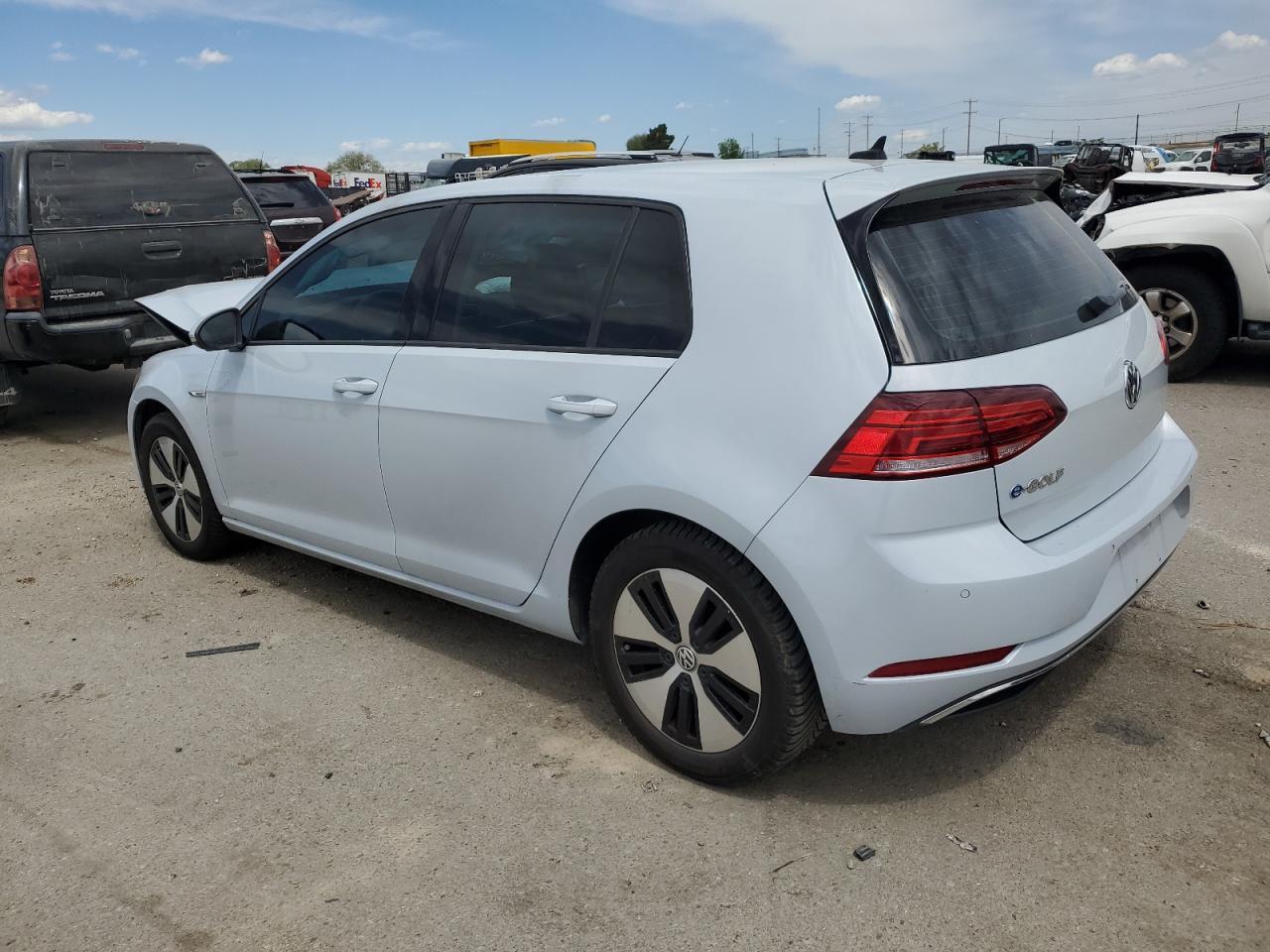2017 VOLKSWAGEN e-Golf