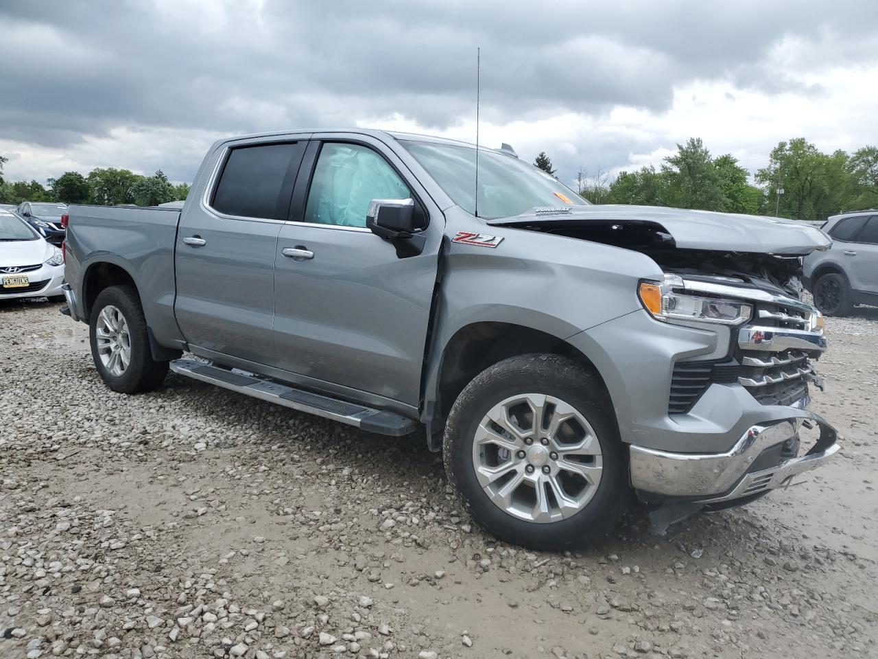 2024 CHEVROLET Silverado