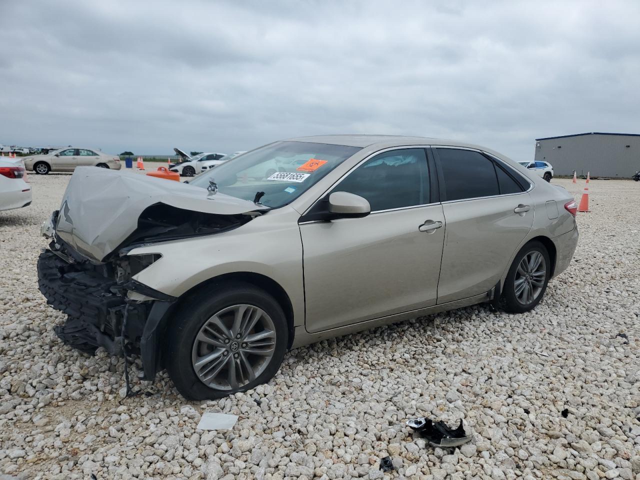 2016 TOYOTA CAMRY