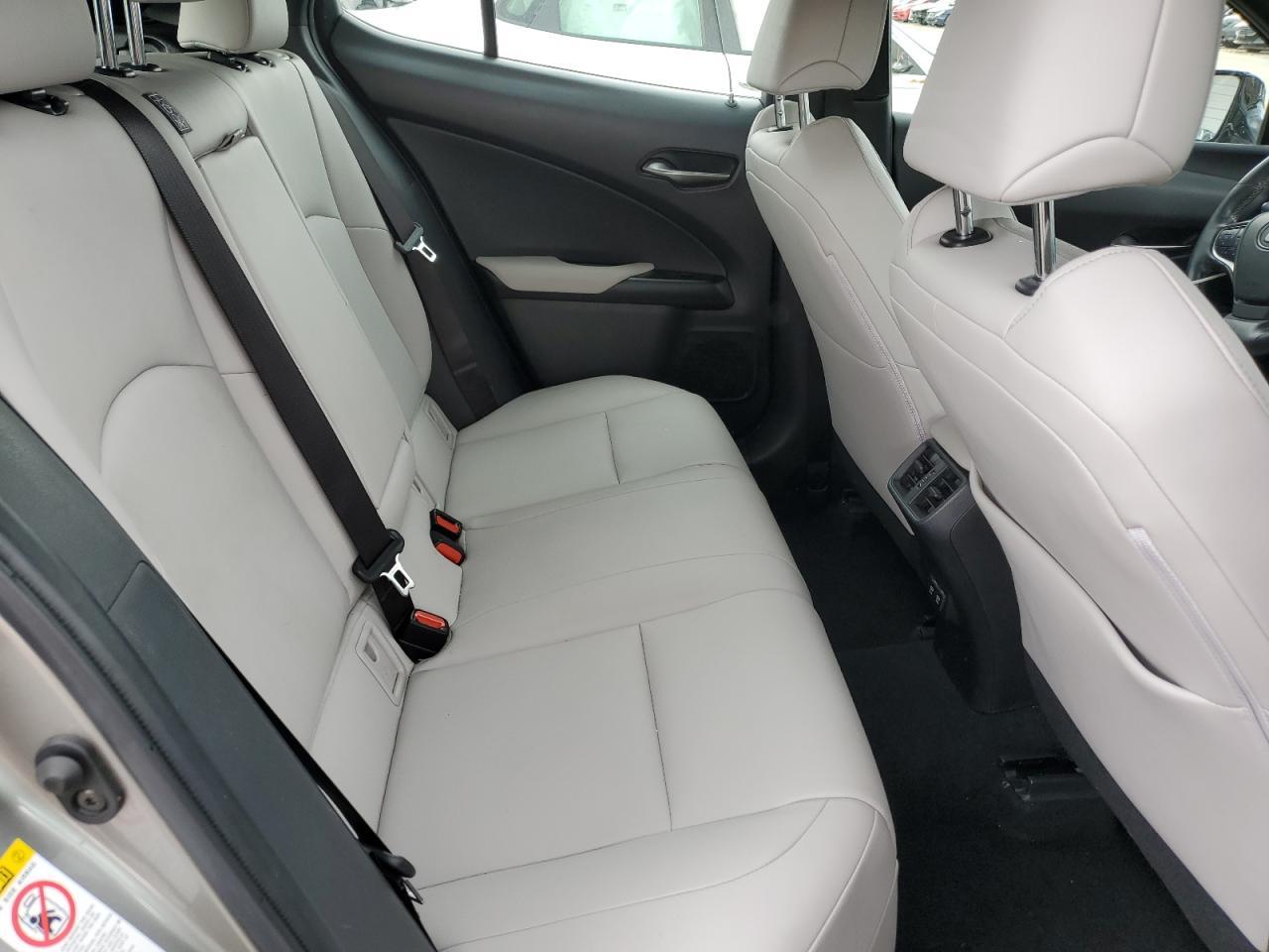 2019 LEXUS Ux
