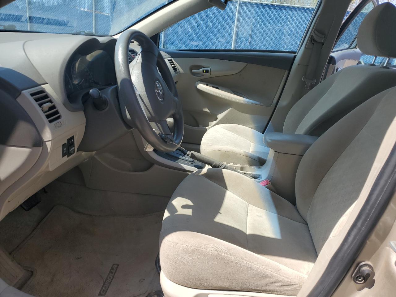 2010 TOYOTA COROLLA