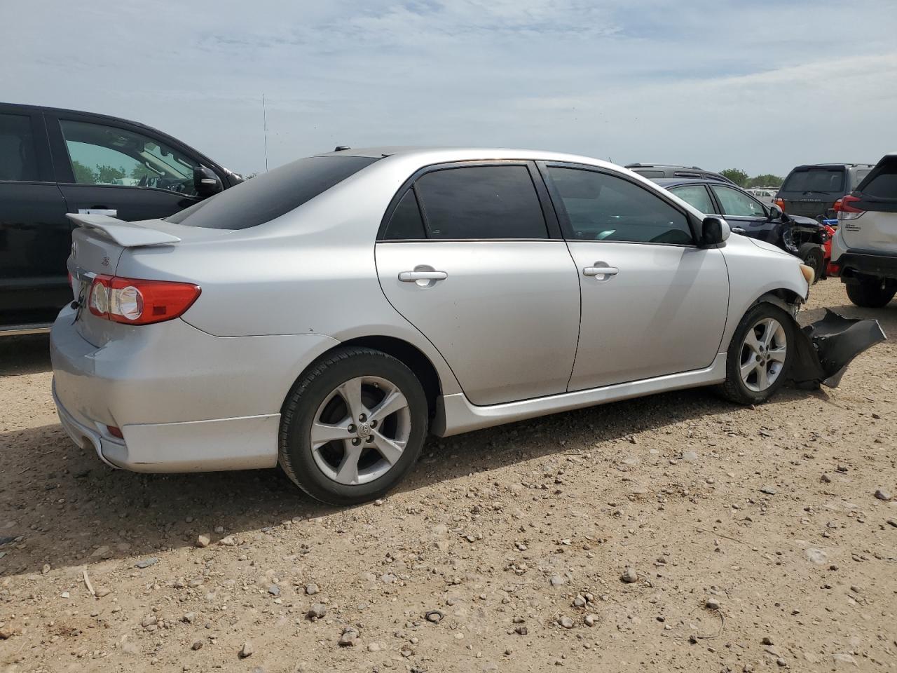 2011 TOYOTA COROLLA