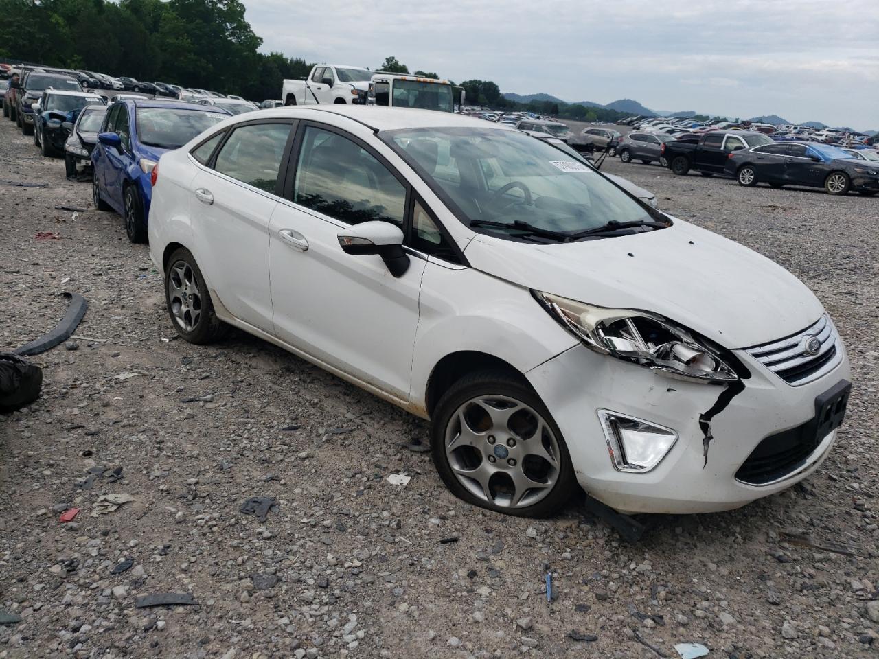 2011 FORD Fiesta
