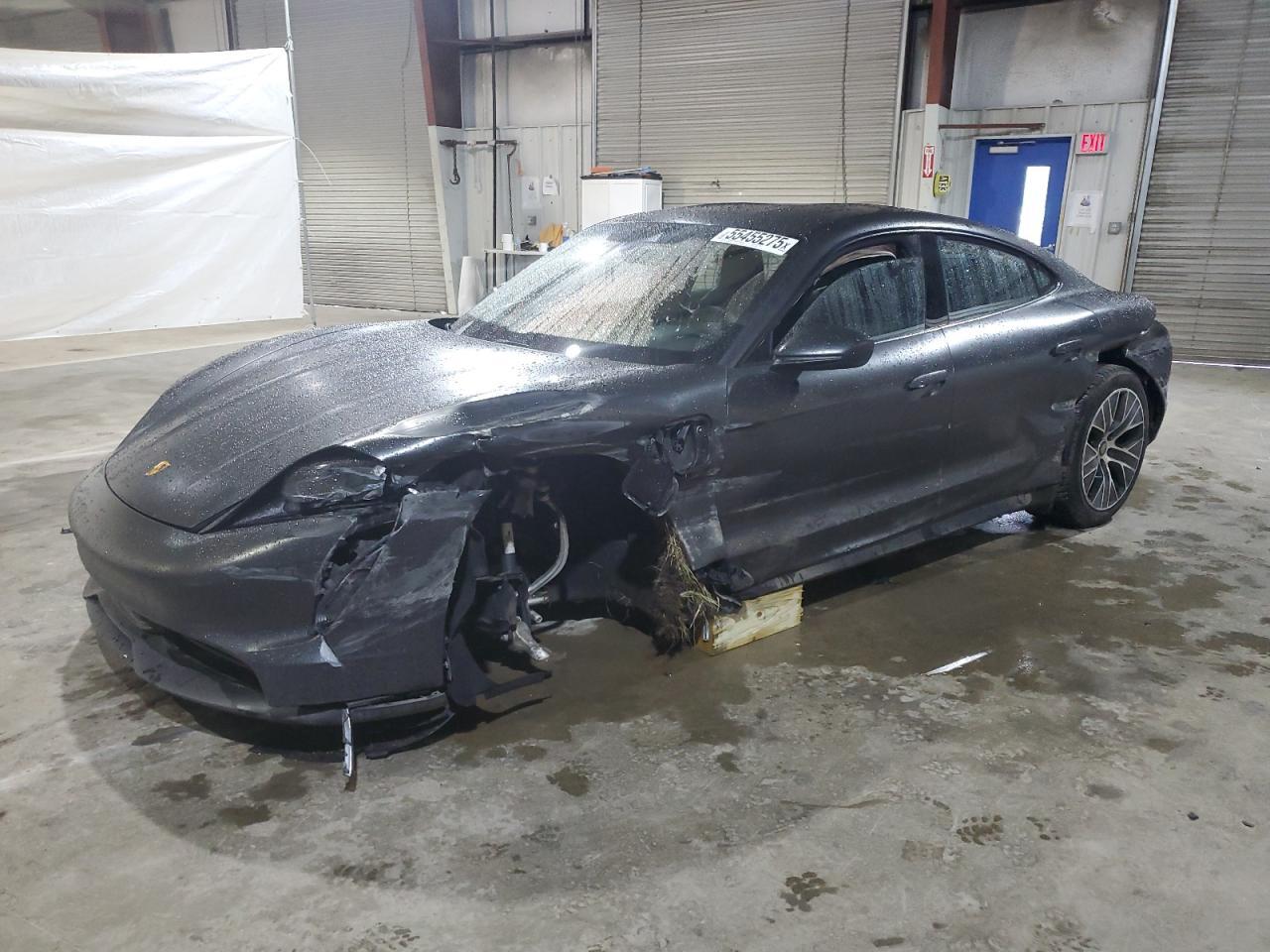 2021 PORSCHE Taycan