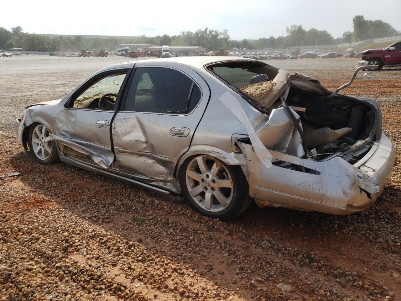 2003 NISSAN Maxima