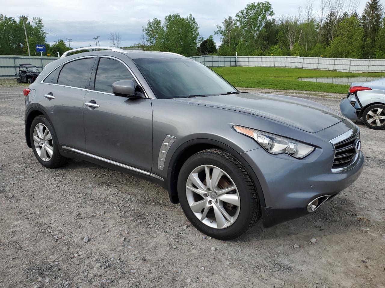2012 INFINITI FX35