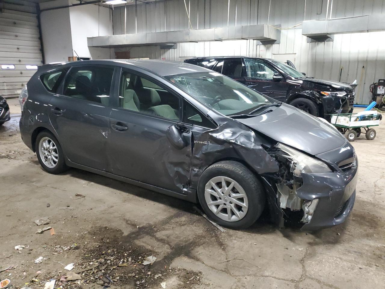 2012 TOYOTA PRIUS V