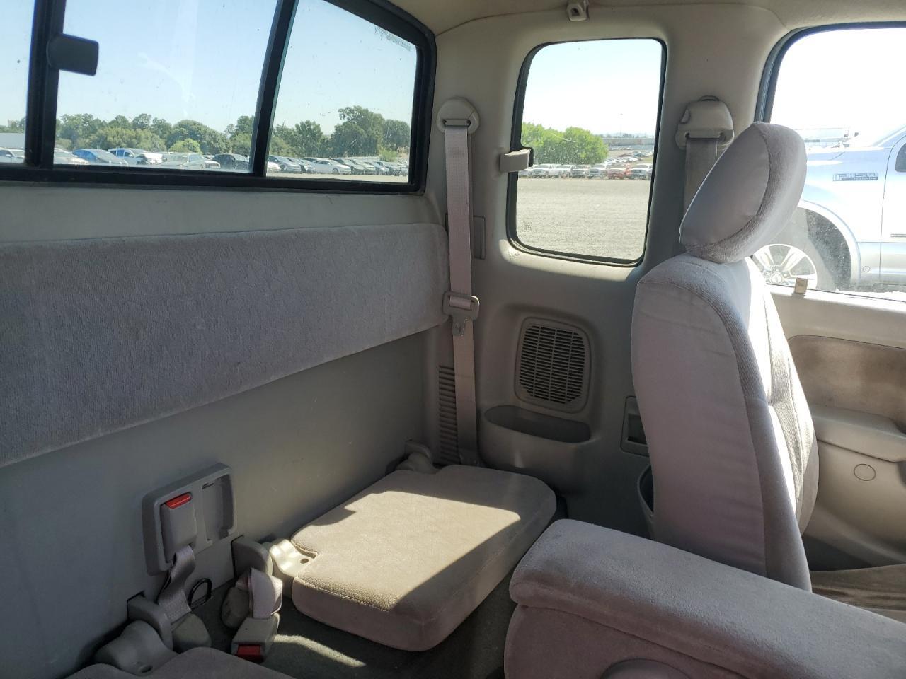 2001 TOYOTA TACOMA