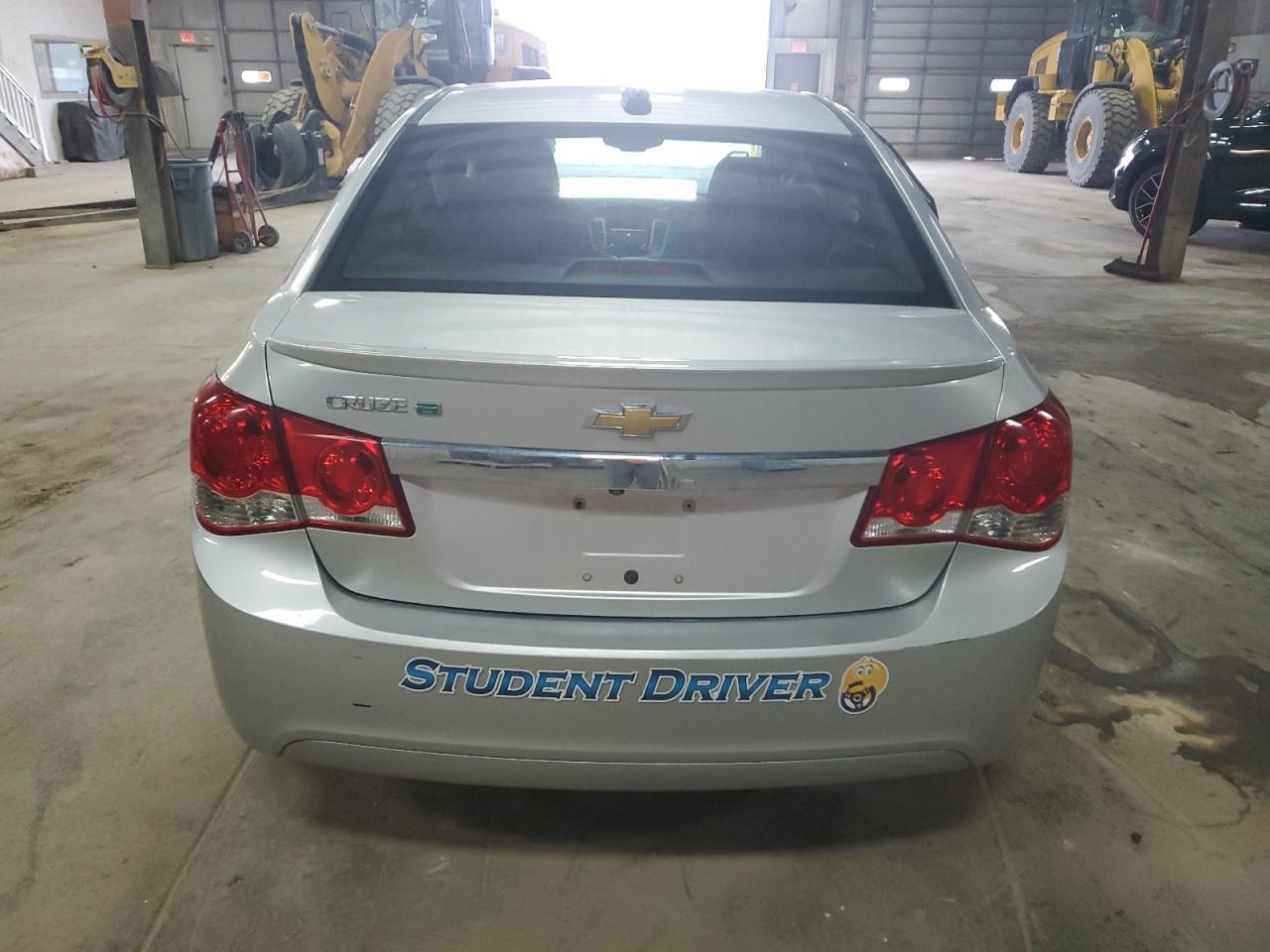 2016 CHEVROLET CRUZE