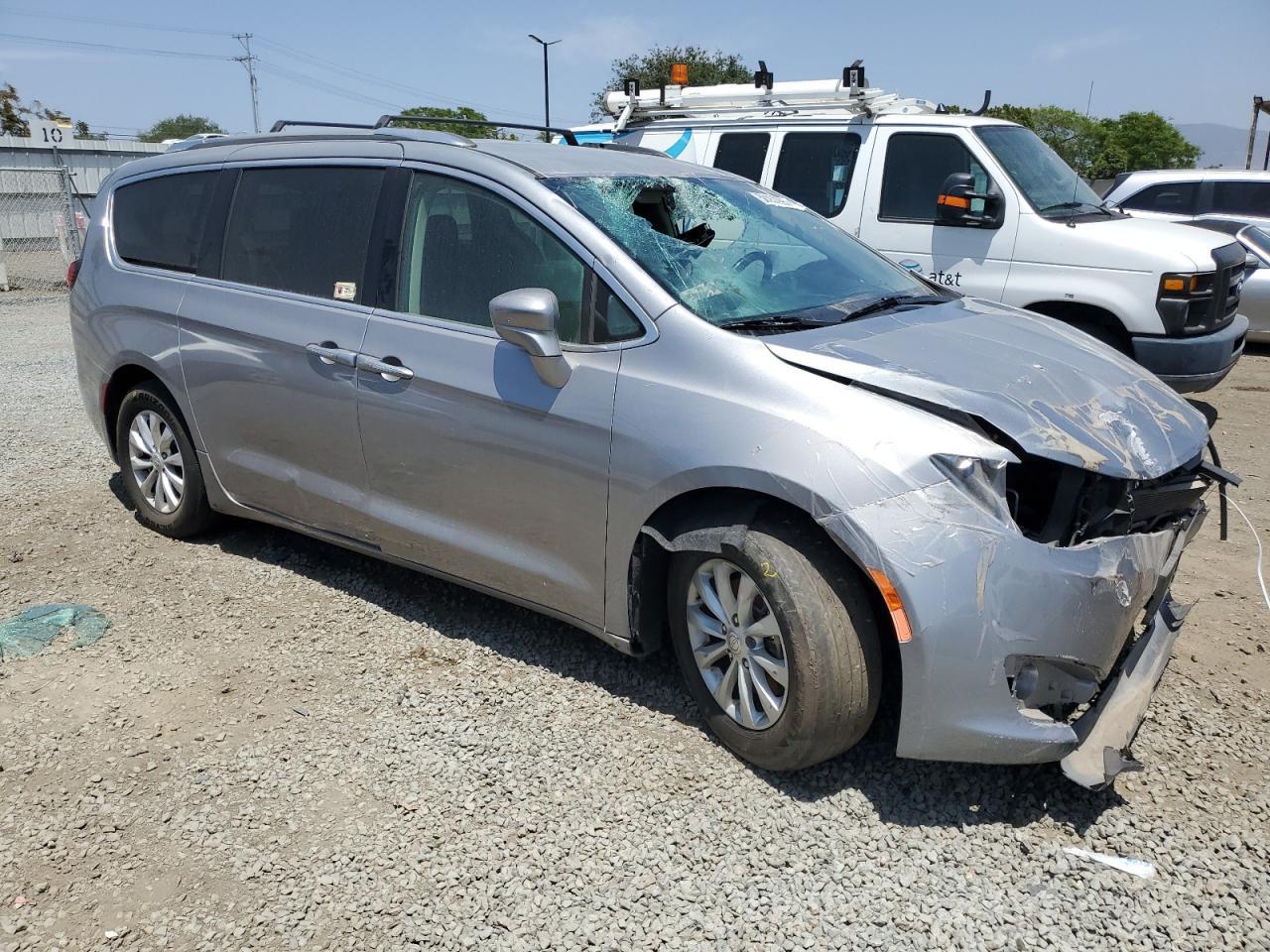 2019 CHRYSLER Pacifica