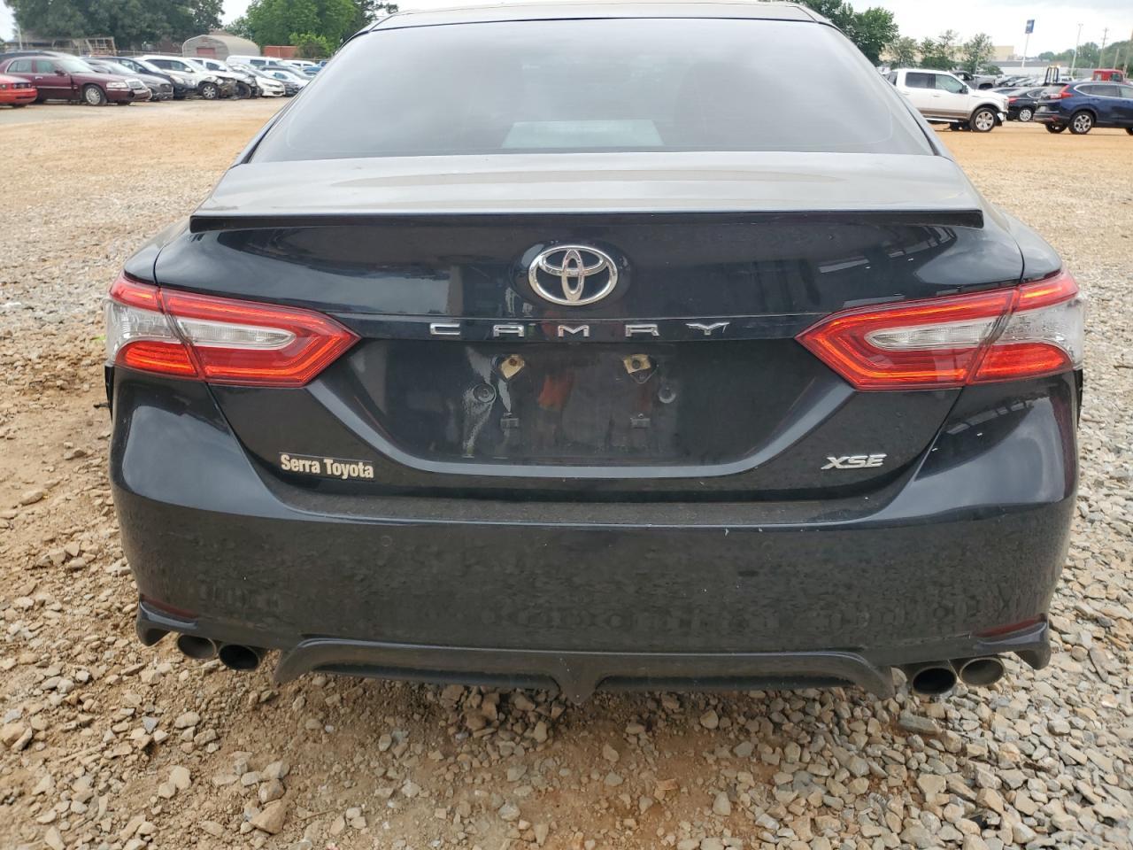 2018 TOYOTA CAMRY