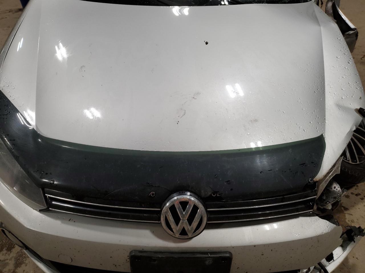 2011 VOLKSWAGEN JETTA