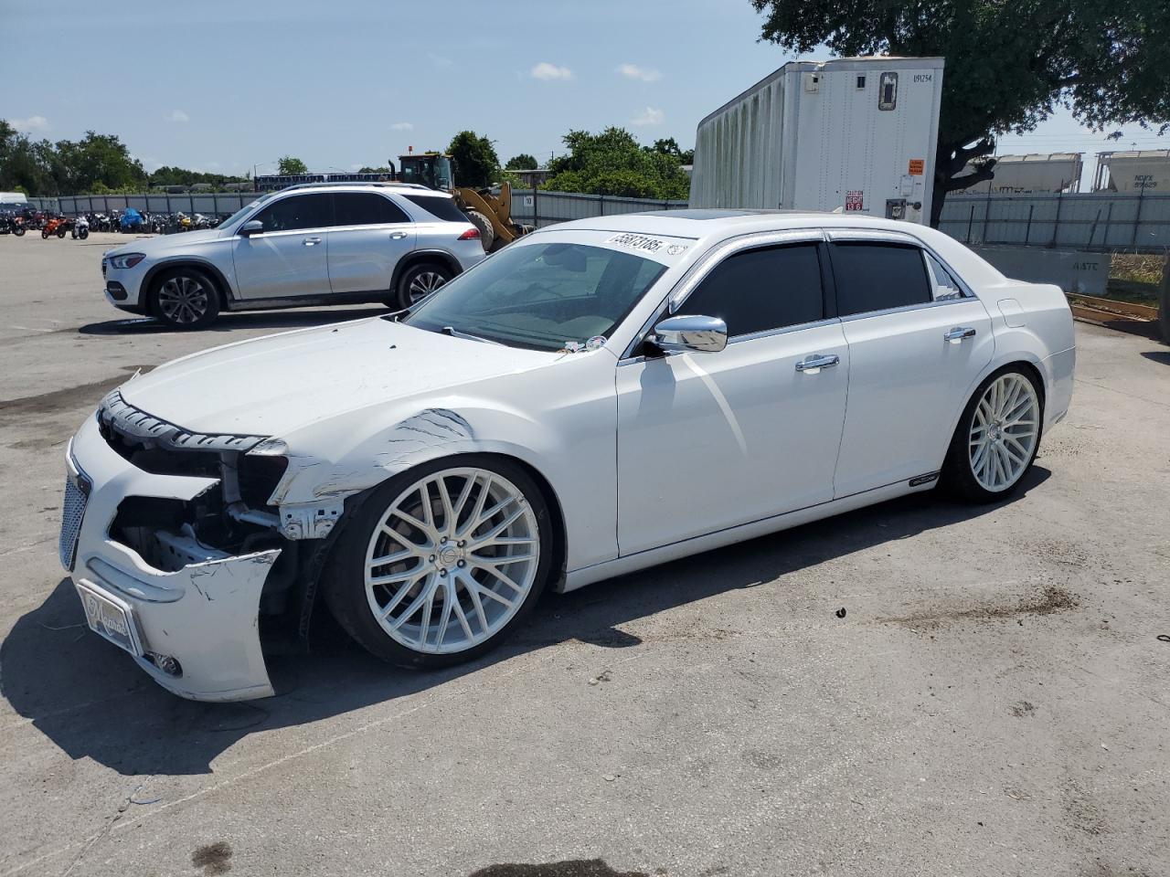 2011 CHRYSLER 300