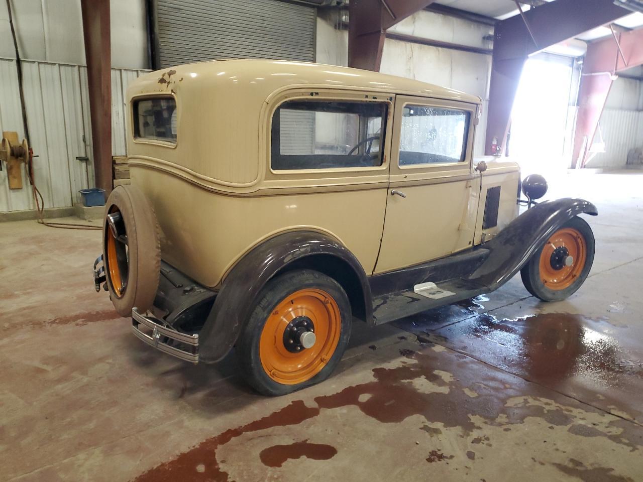 1929 CHEVROLET Sedan