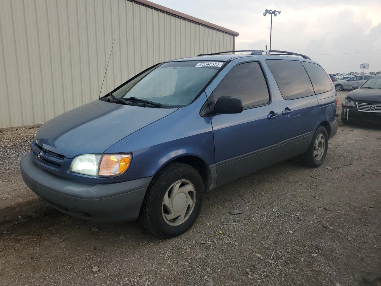 2000 TOYOTA SIENNA