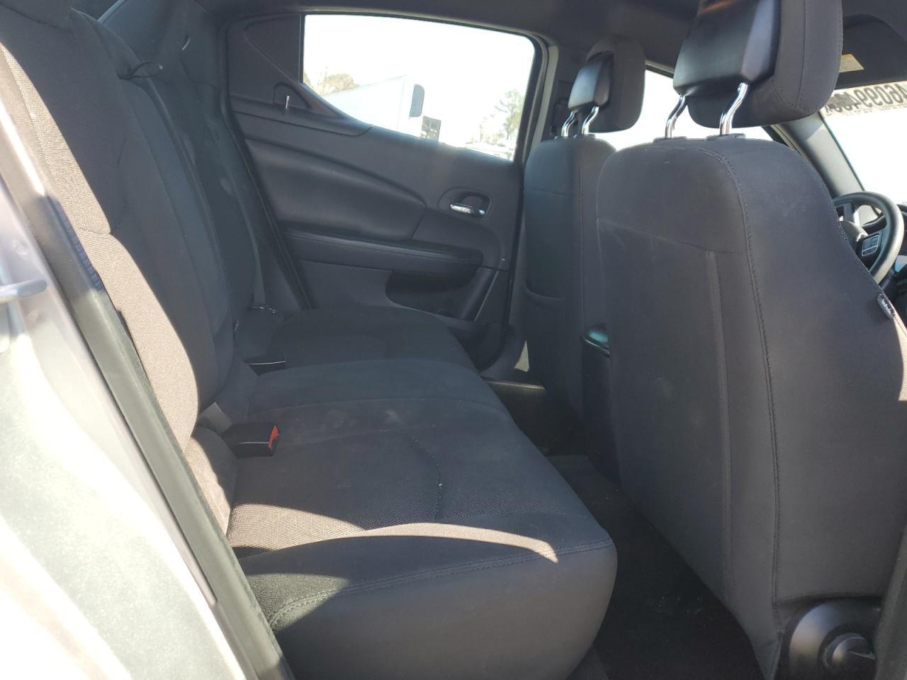 2014 DODGE Avenger