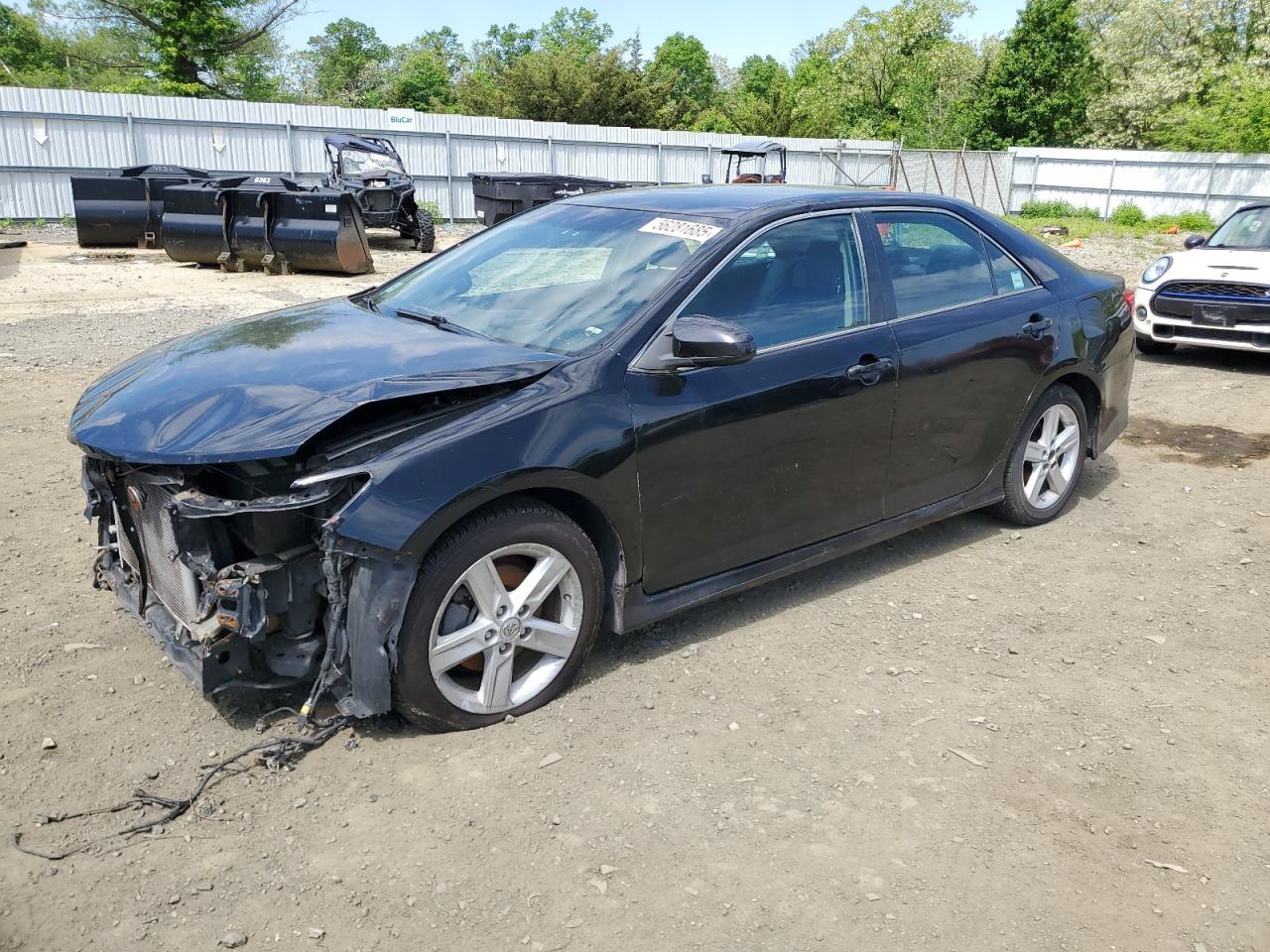 2014 TOYOTA CAMRY