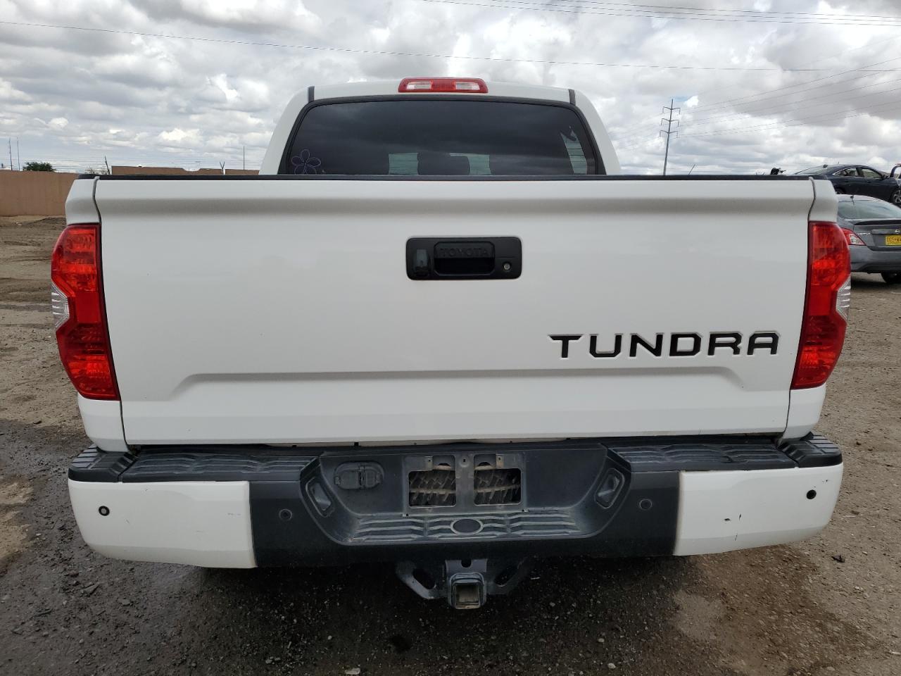 2016 TOYOTA TUNDRA