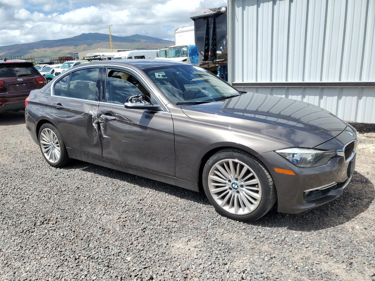 2013 BMW 3 SERIES