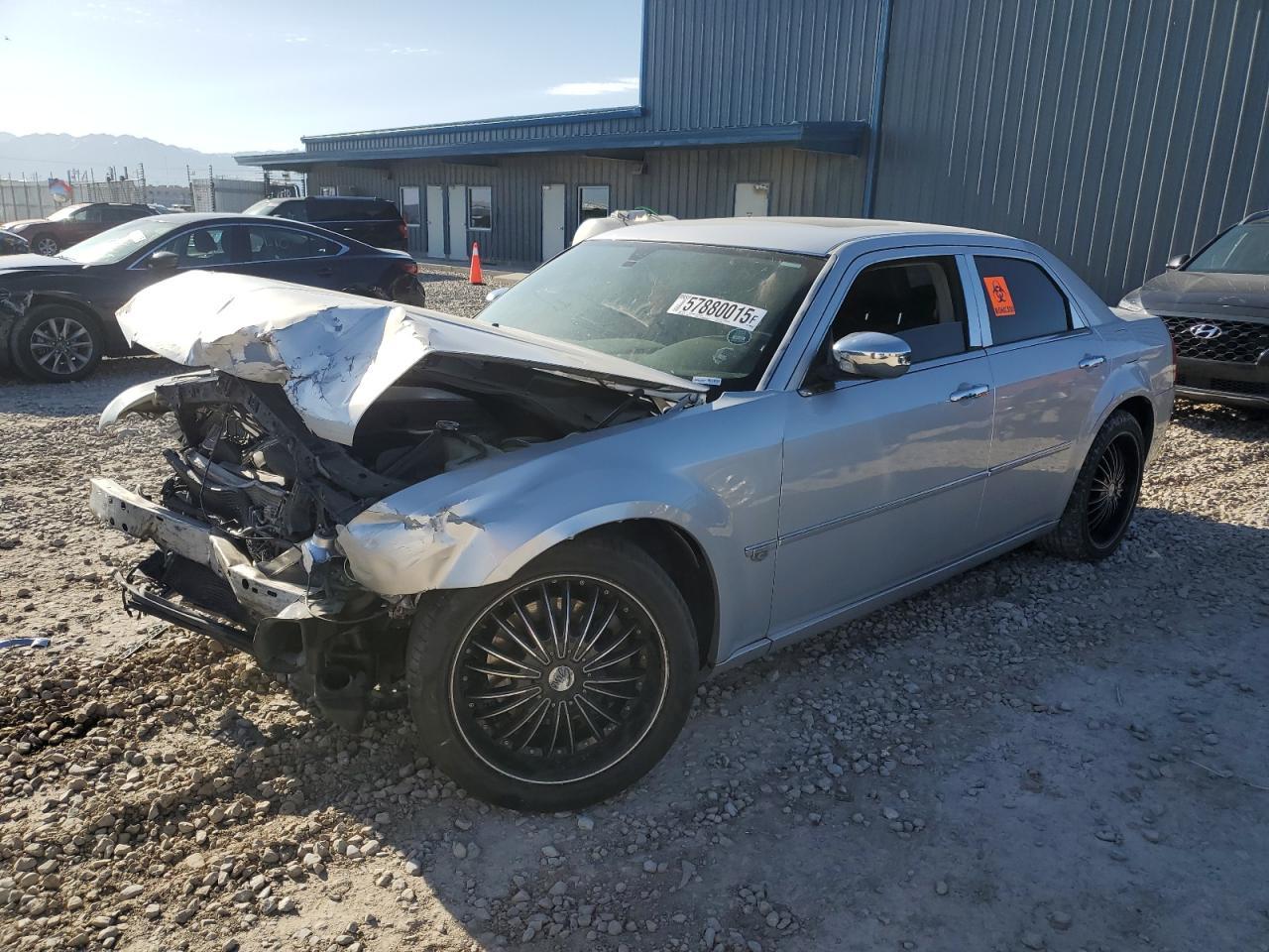 2005 CHRYSLER 300