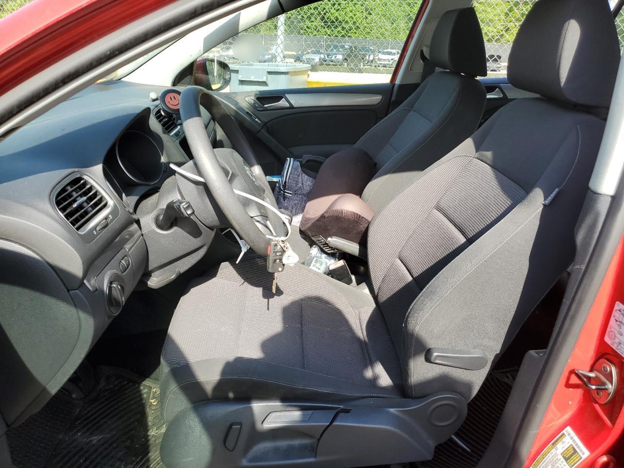 2011 VOLKSWAGEN GOLF
