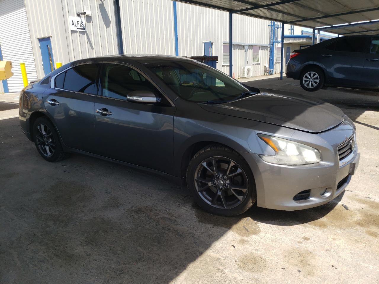 2014 NISSAN Maxima