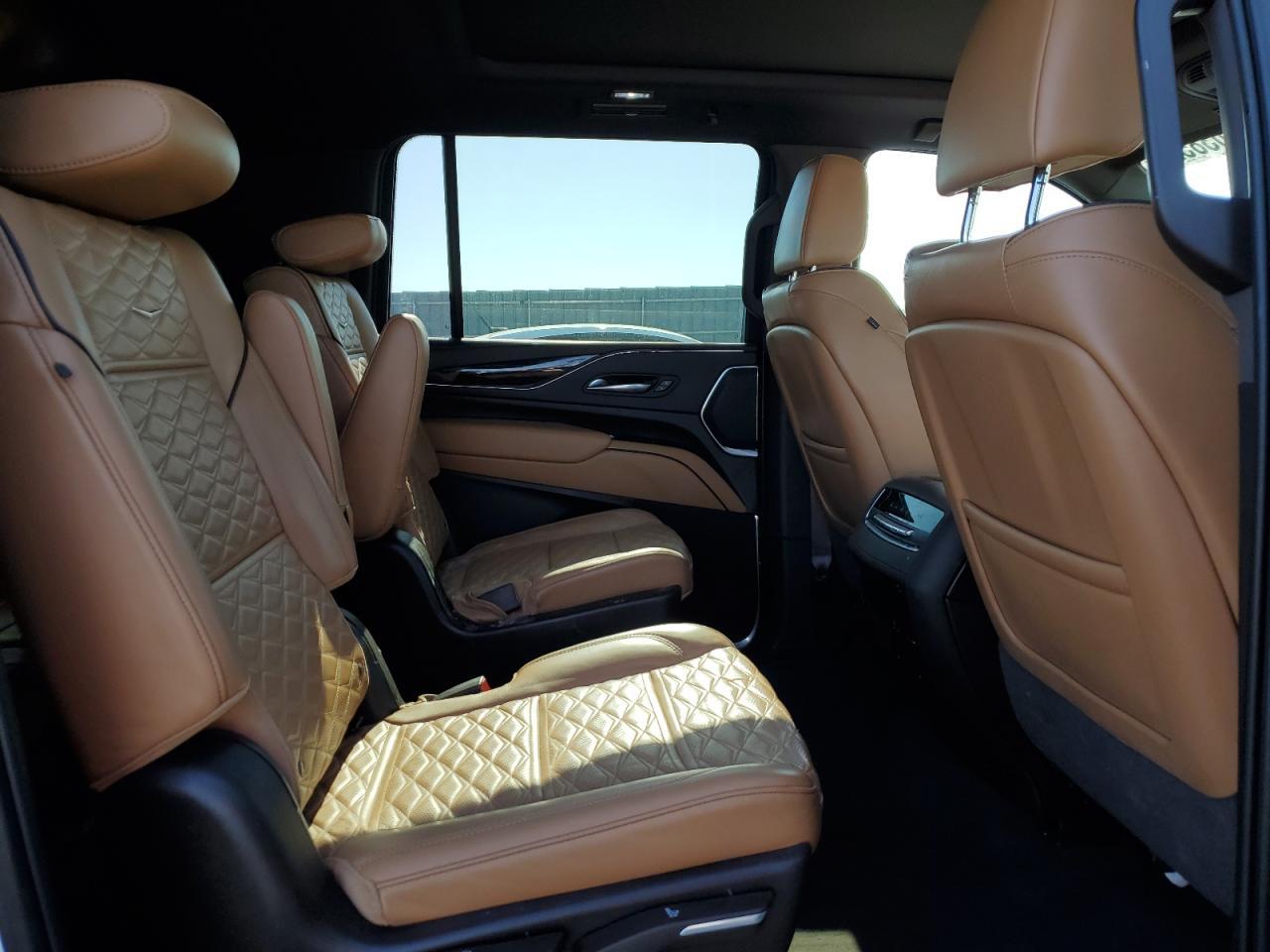 2022 CADILLAC ESCALADE