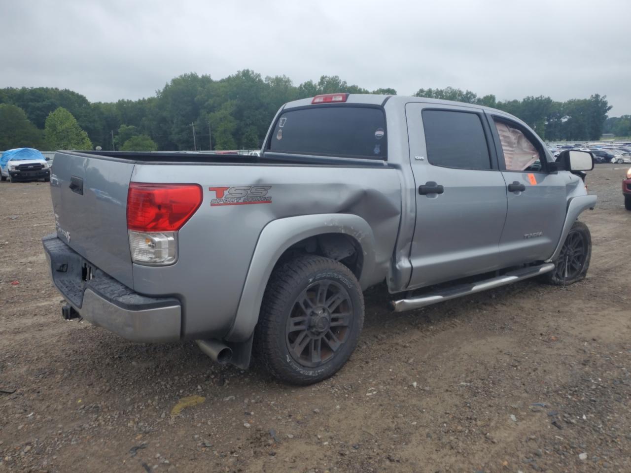 2012 TOYOTA TUNDRA