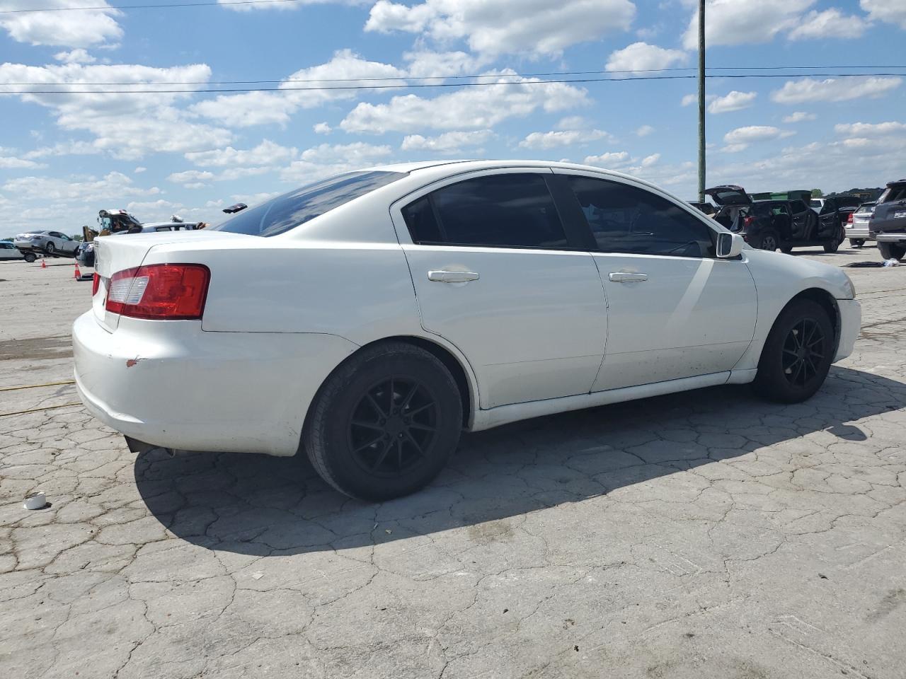 2011 MITSUBISHI Galant