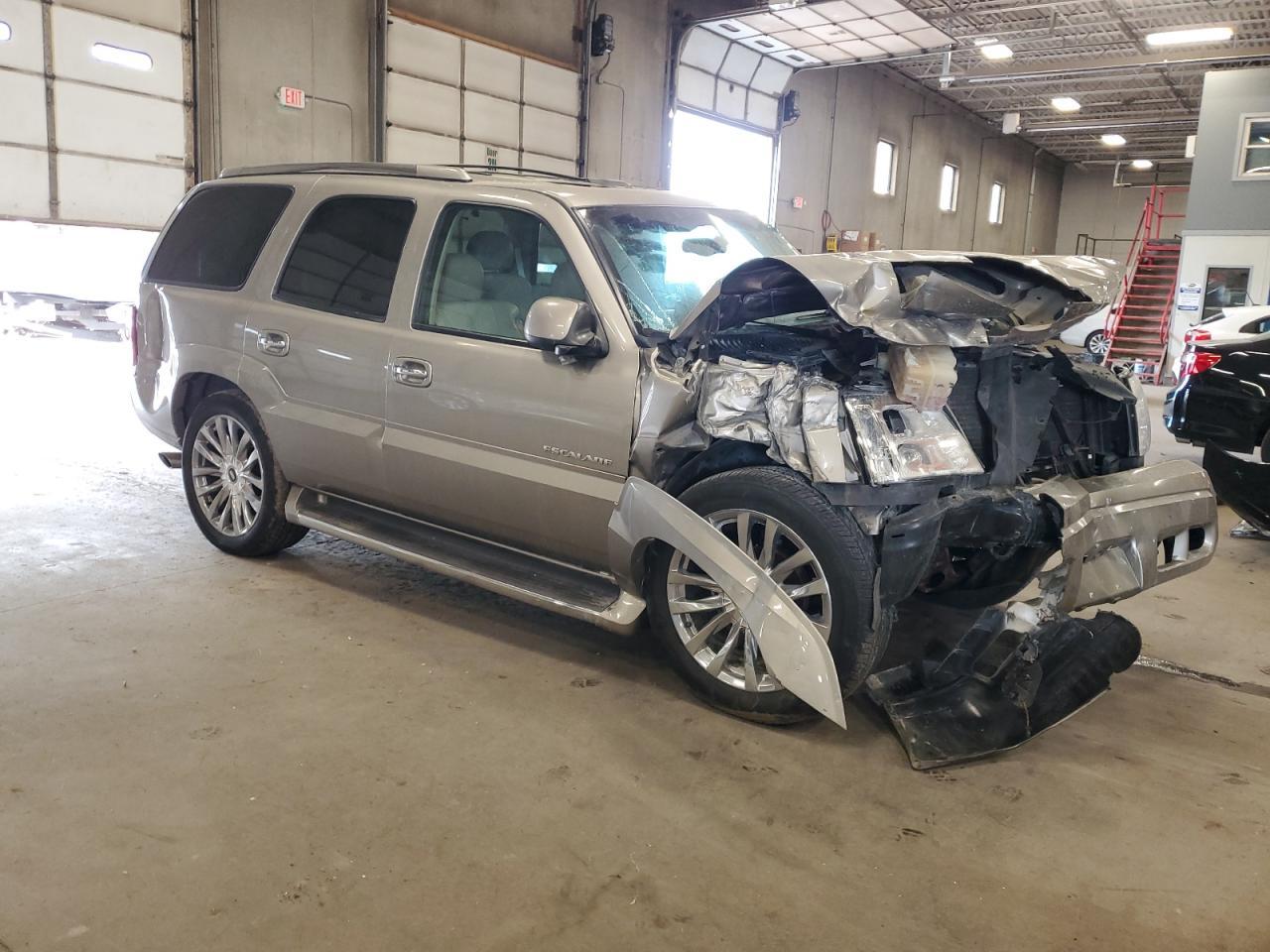 2002 CADILLAC ESCALADE