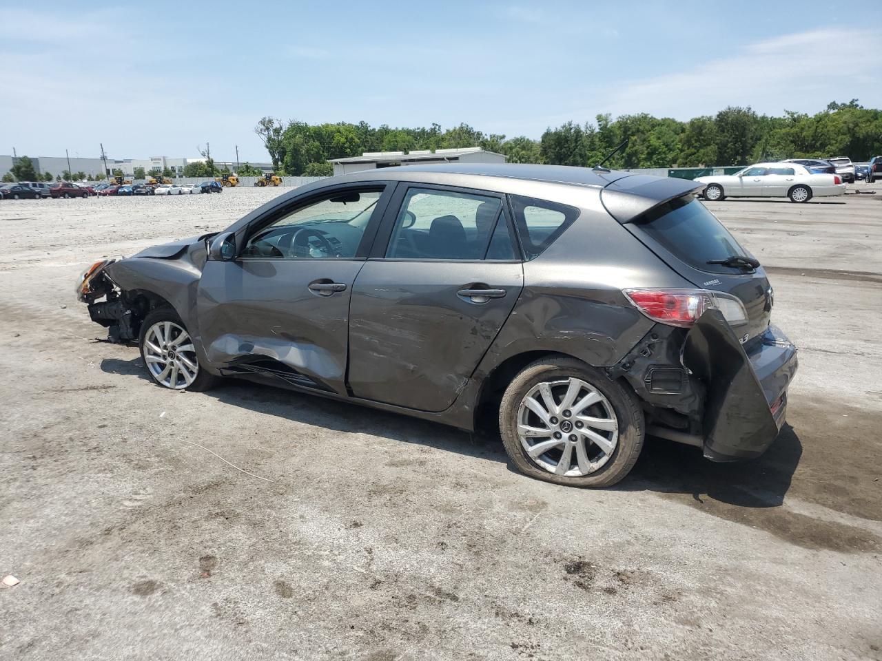 2013 MAZDA 3