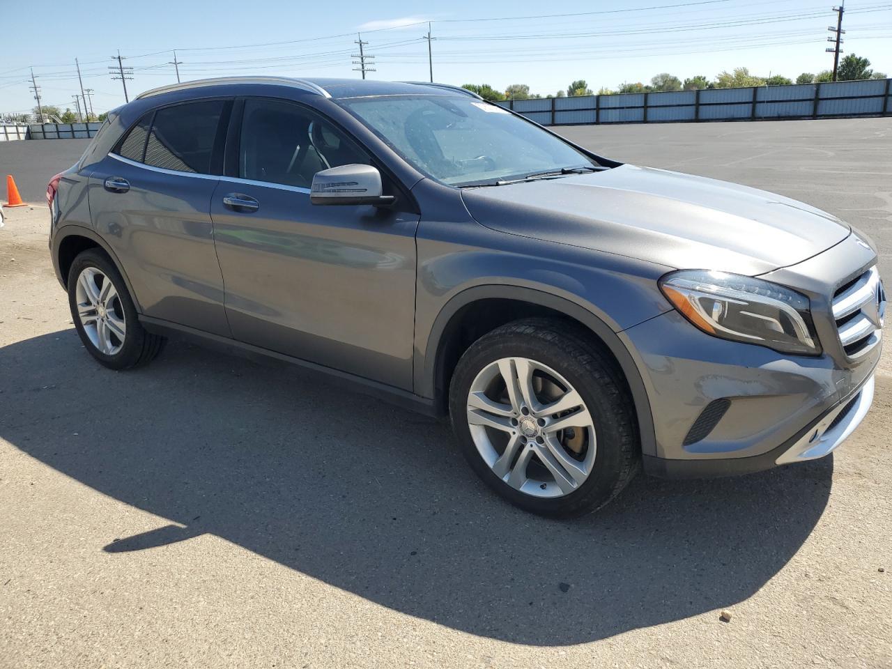 2016 MERCEDES-BENZ GLA-Class