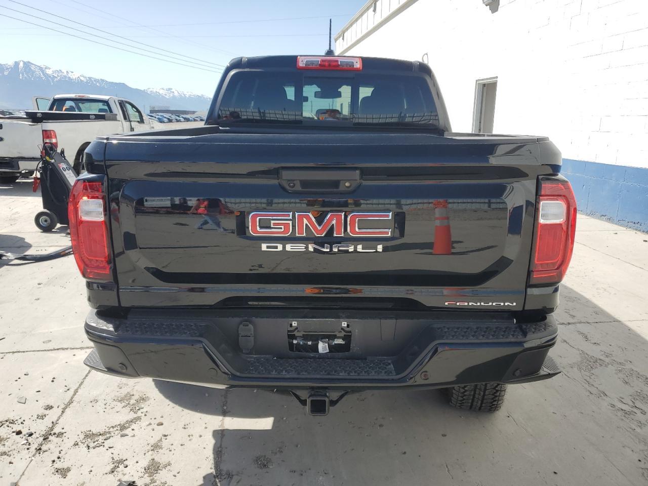 2025 GMC CANYON