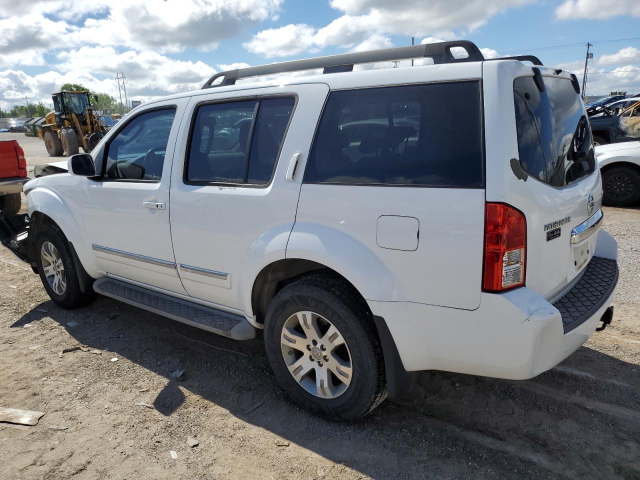2011 NISSAN PATHFINDER