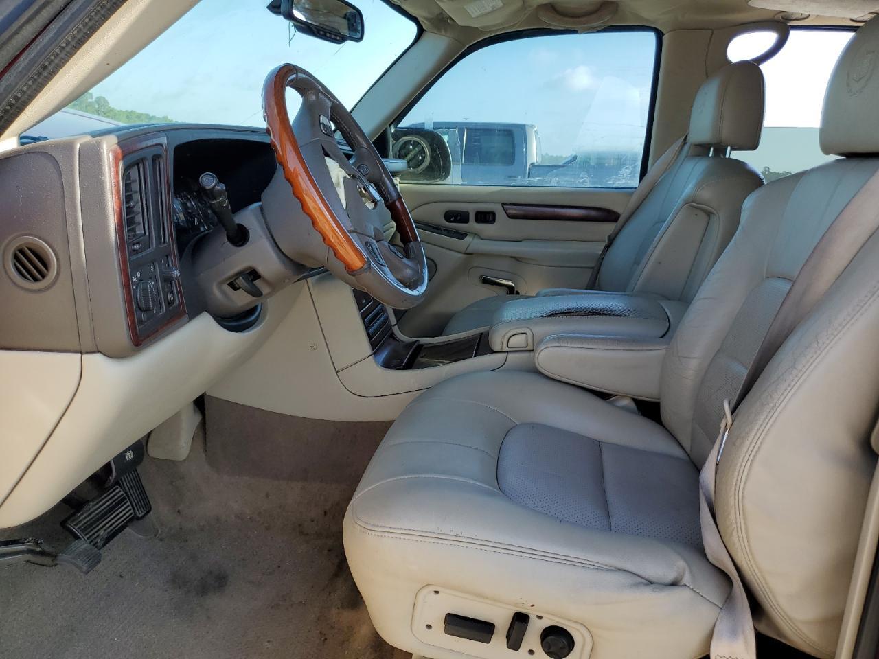 2005 CADILLAC ESCALADE
