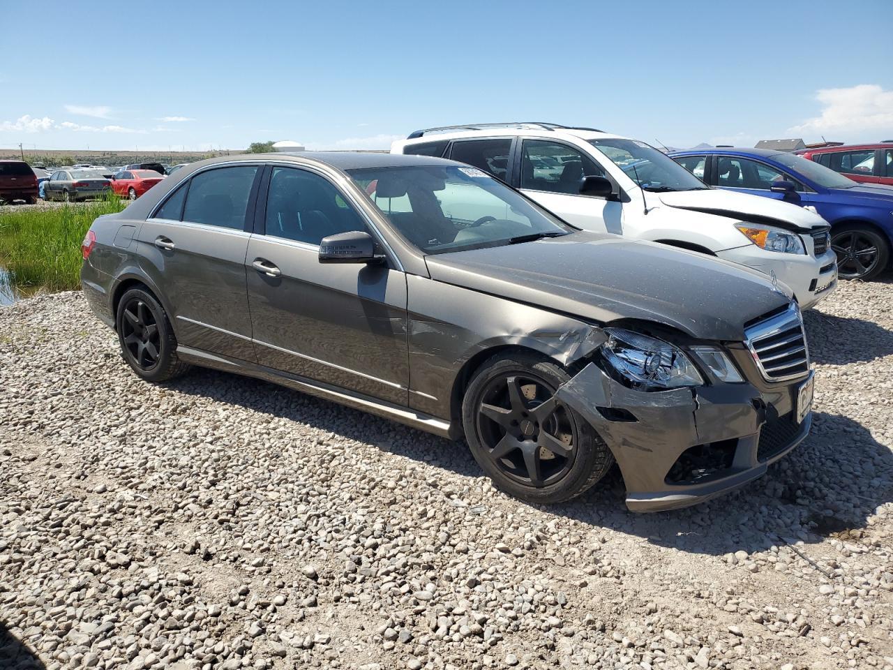 2013 MERCEDES-BENZ E-Class