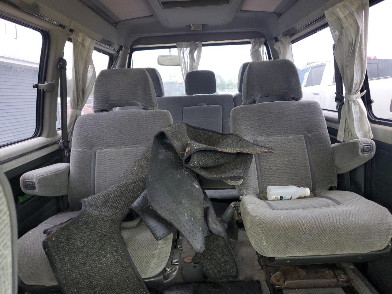 1992 MITSUBISHI Delica
