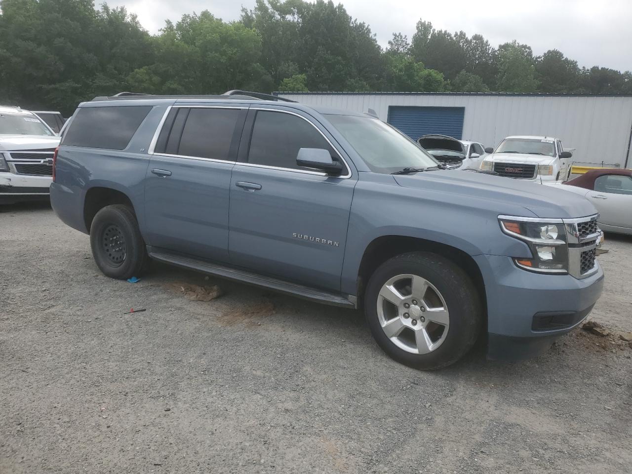 2016 CHEVROLET Suburban