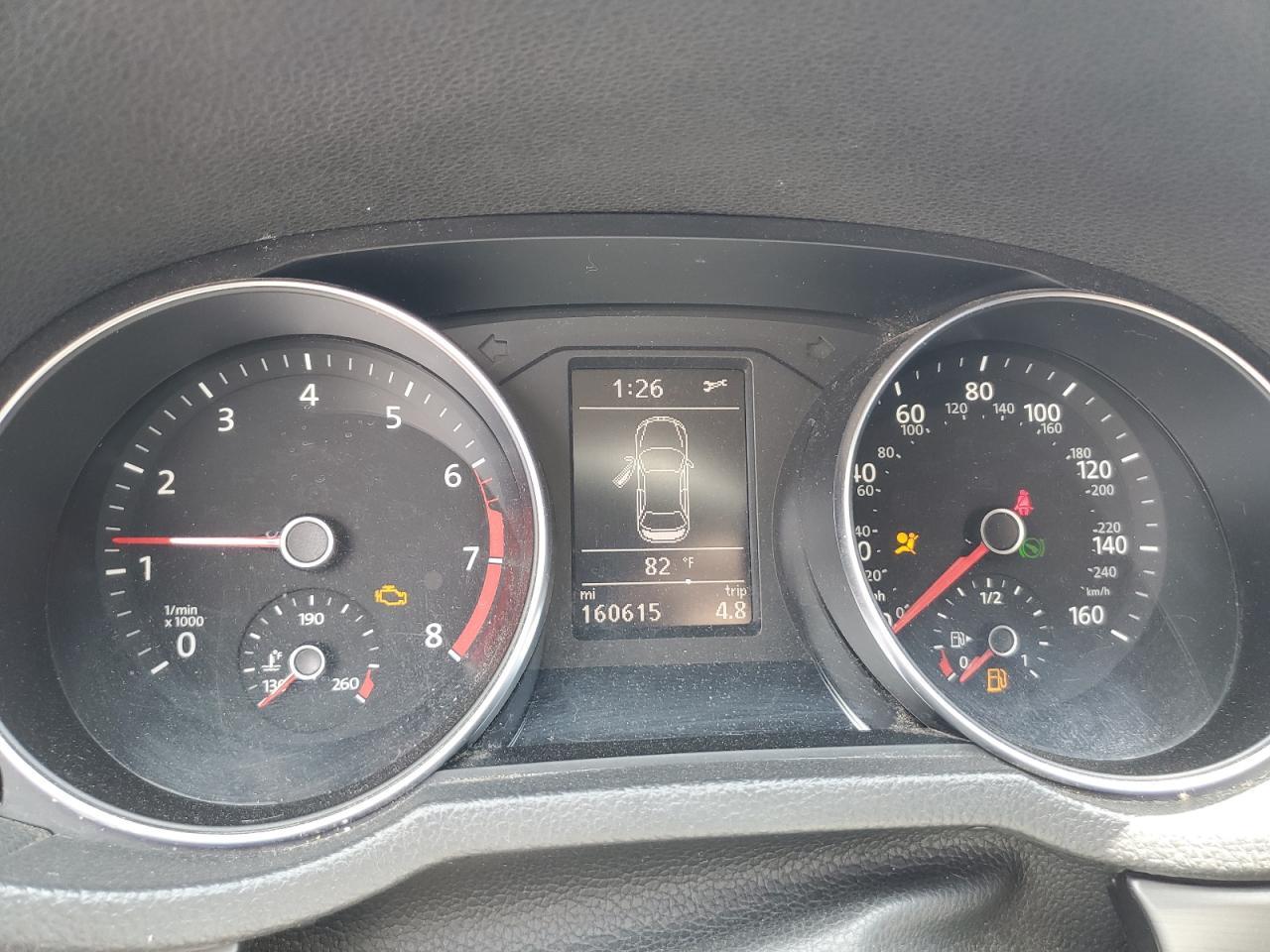 2016 VOLKSWAGEN Passat