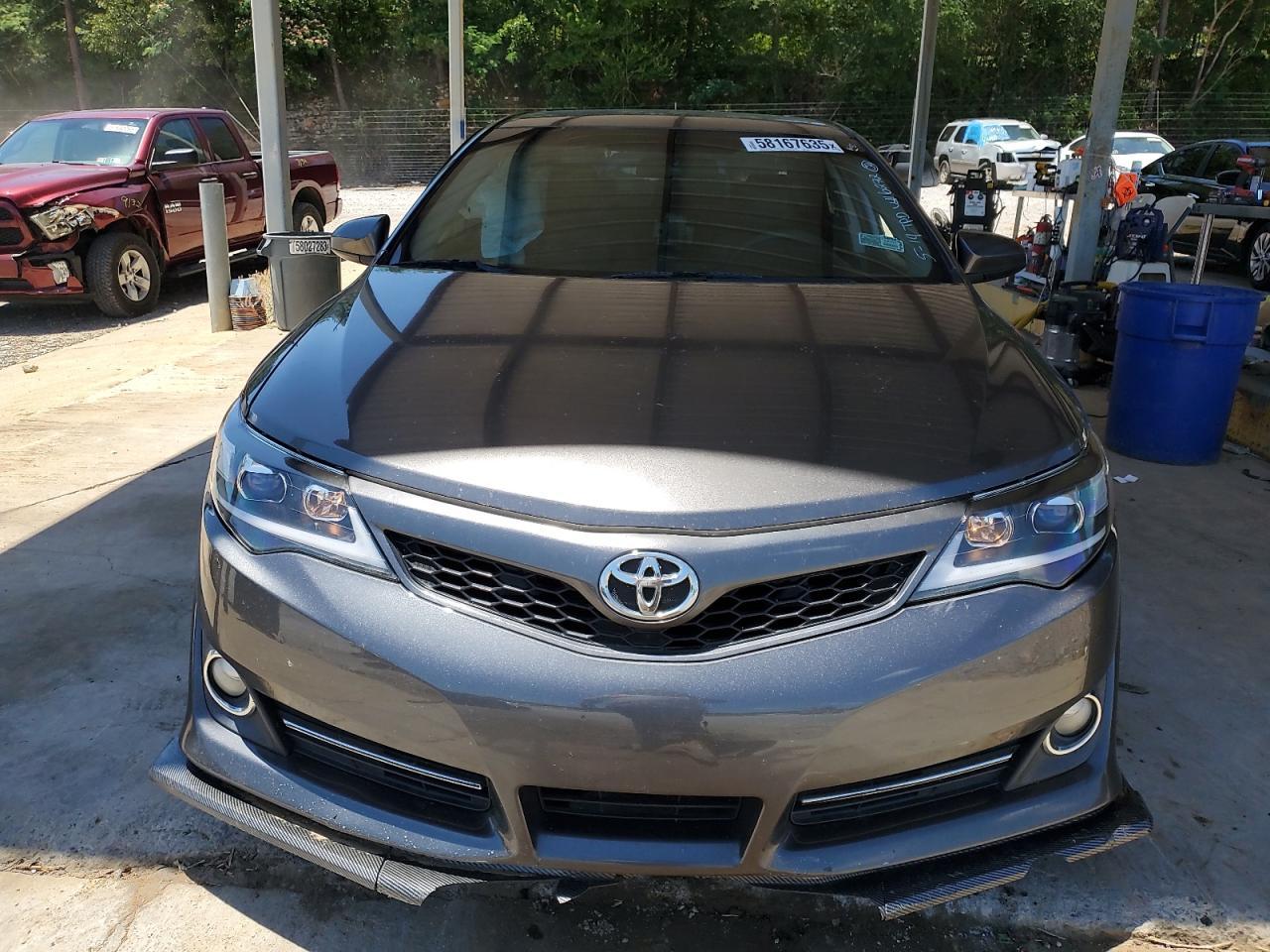 2014 TOYOTA CAMRY