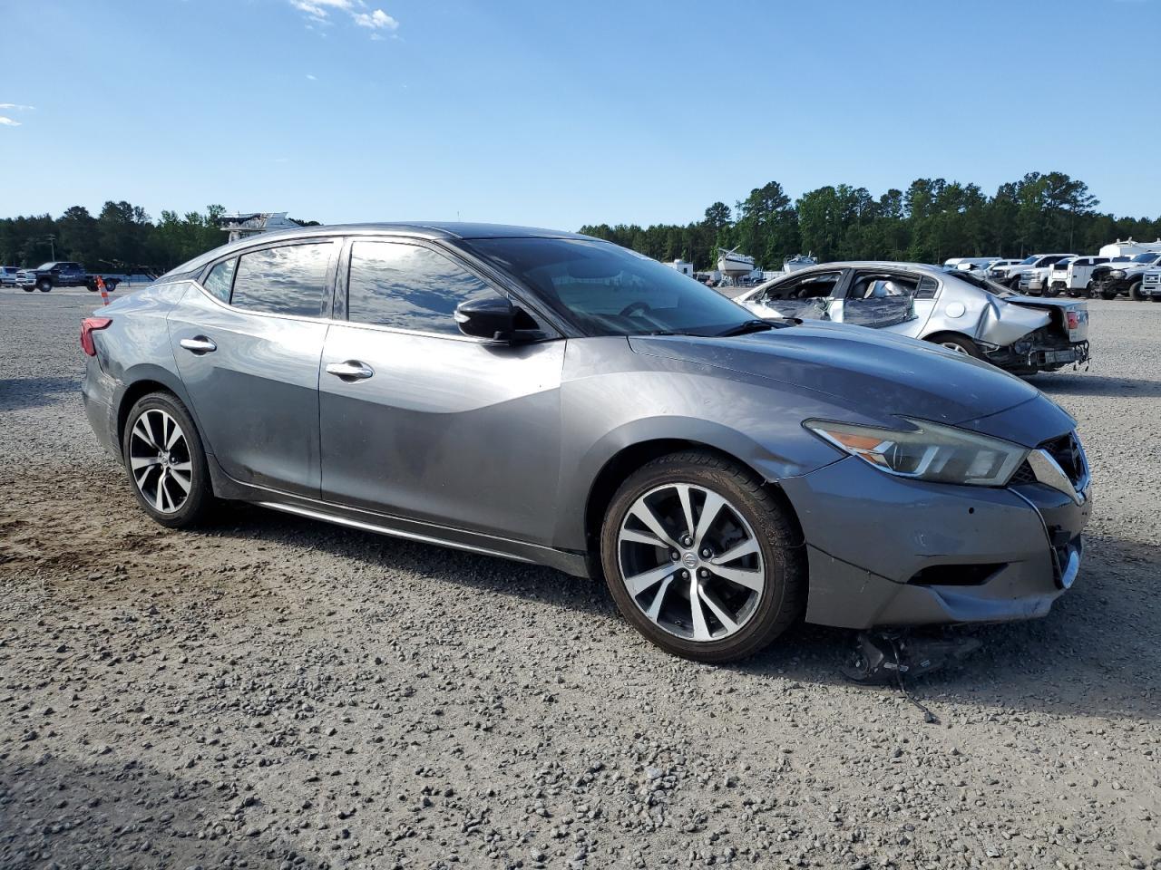 2018 NISSAN Maxima