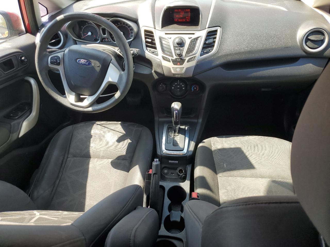 2012 FORD Fiesta