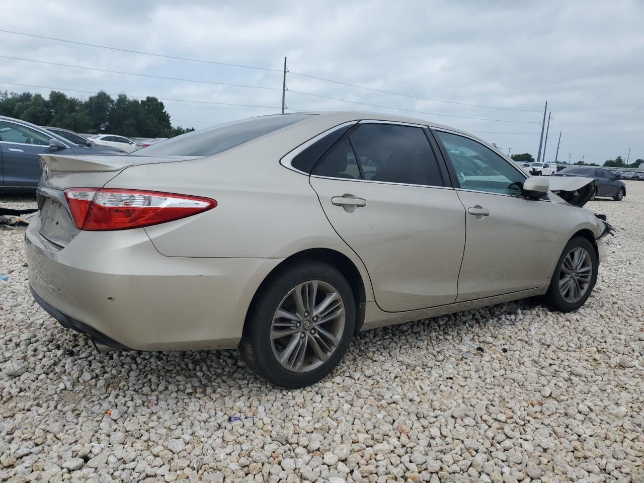 2016 TOYOTA CAMRY