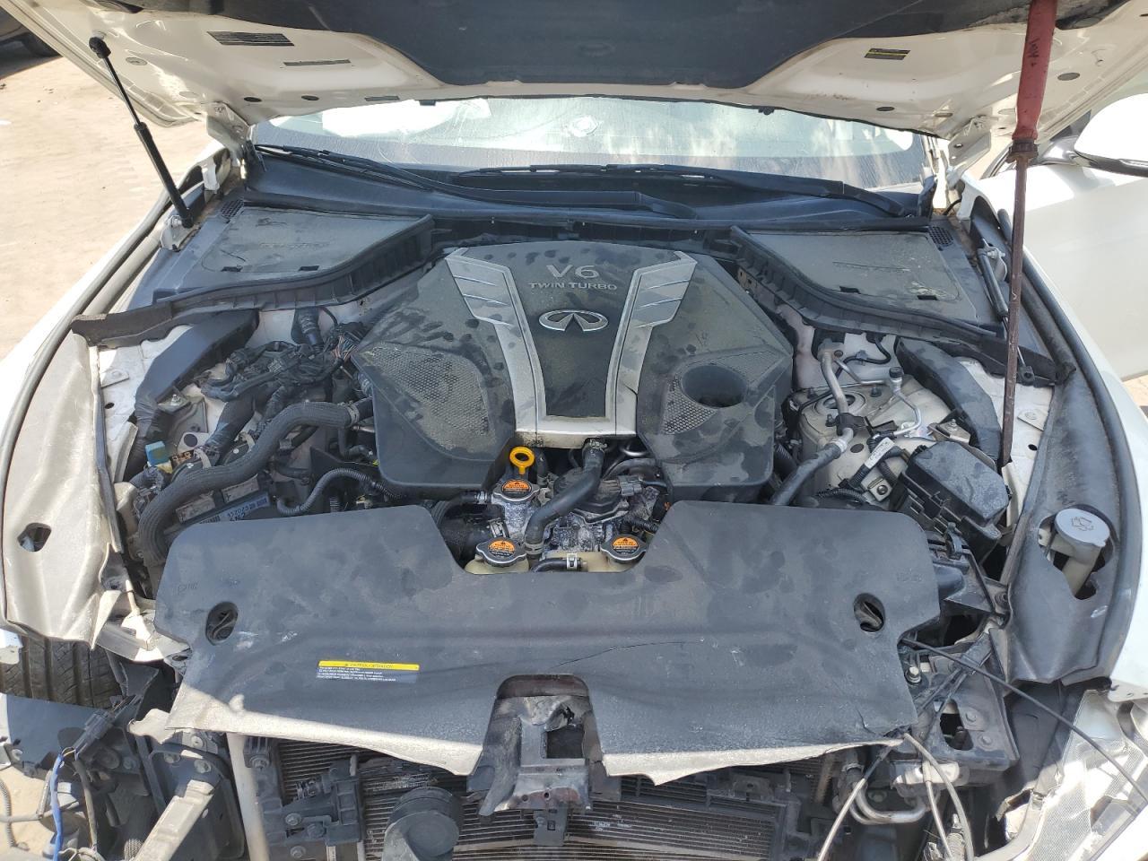 2016 INFINITI Q50