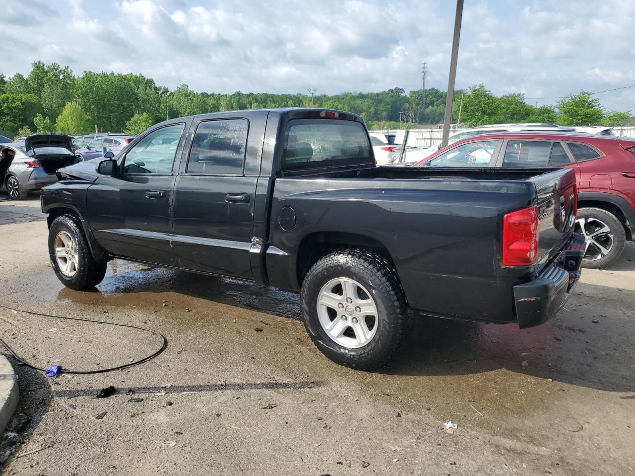 2011 DODGE Dakota