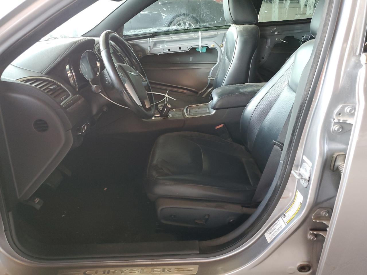 2013 CHRYSLER 300