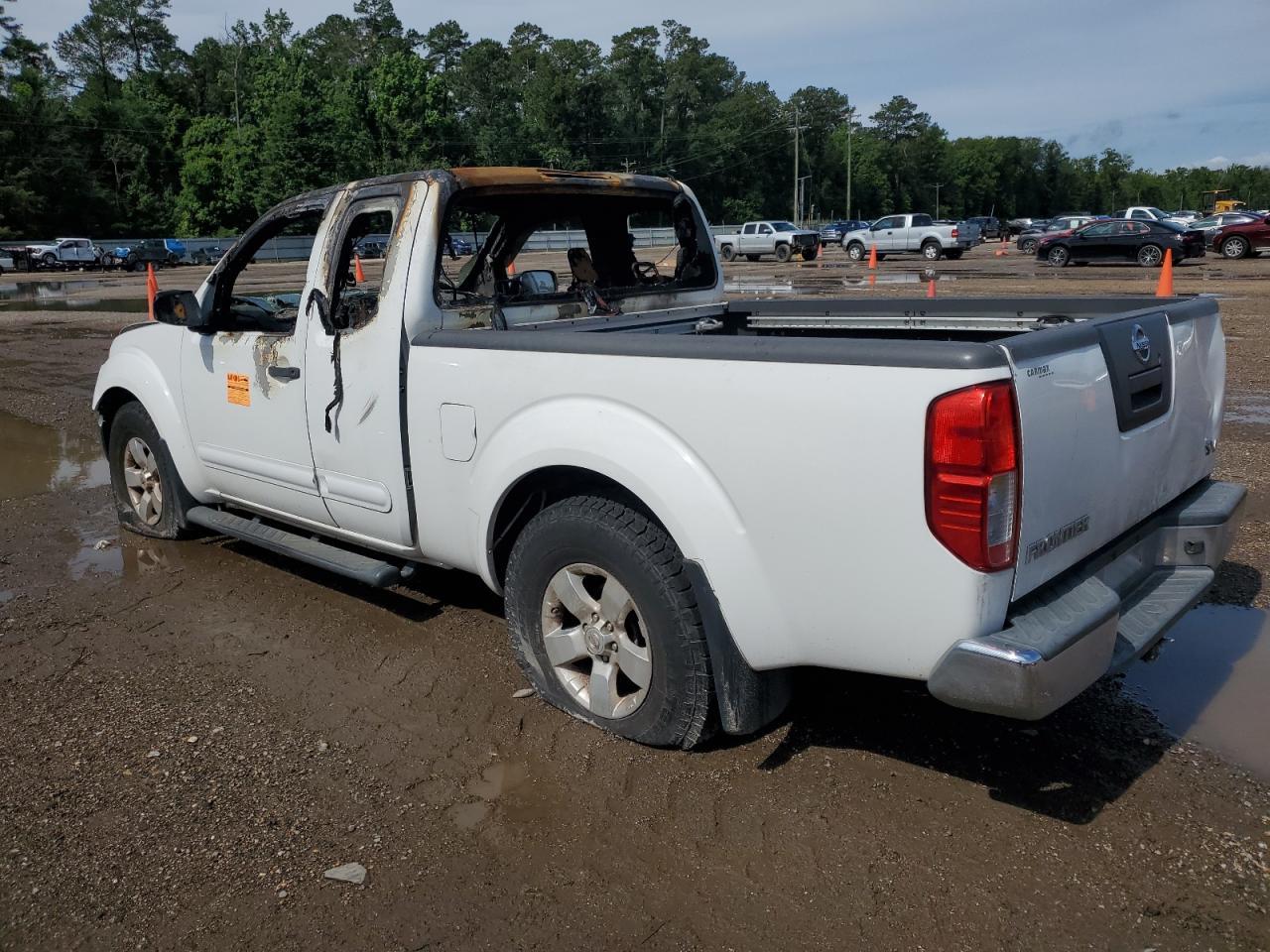 2011 NISSAN Frontier