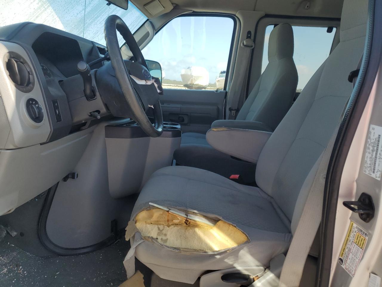 2009 FORD ECONOLINE